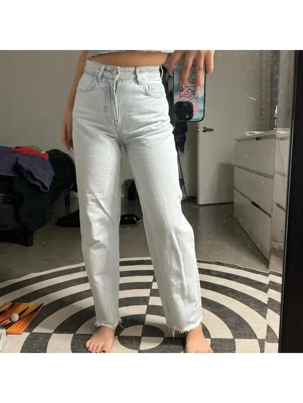 Zara women’s straight leg jeans, mid waist - Picture 2 of 9
